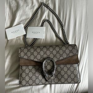 GUCCI GG Supreme Monogram Dionysus Shoulder Bag Taupe